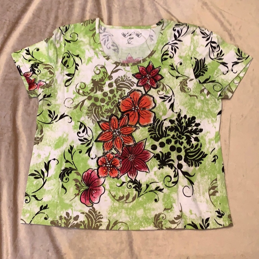 Knit de Knit Graphic Tee
